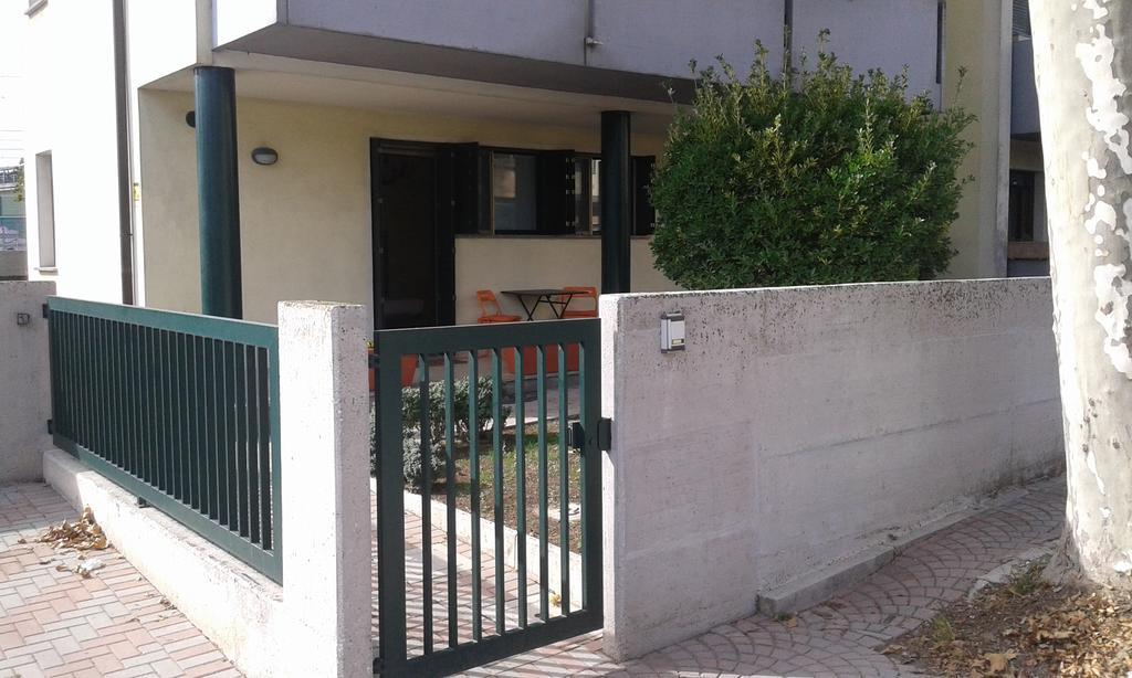 Casa Sara Venezia Apartment Mestre Luaran gambar