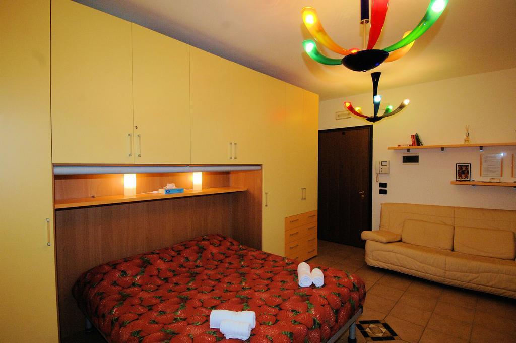 Casa Sara Venezia Apartment Mestre Luaran gambar